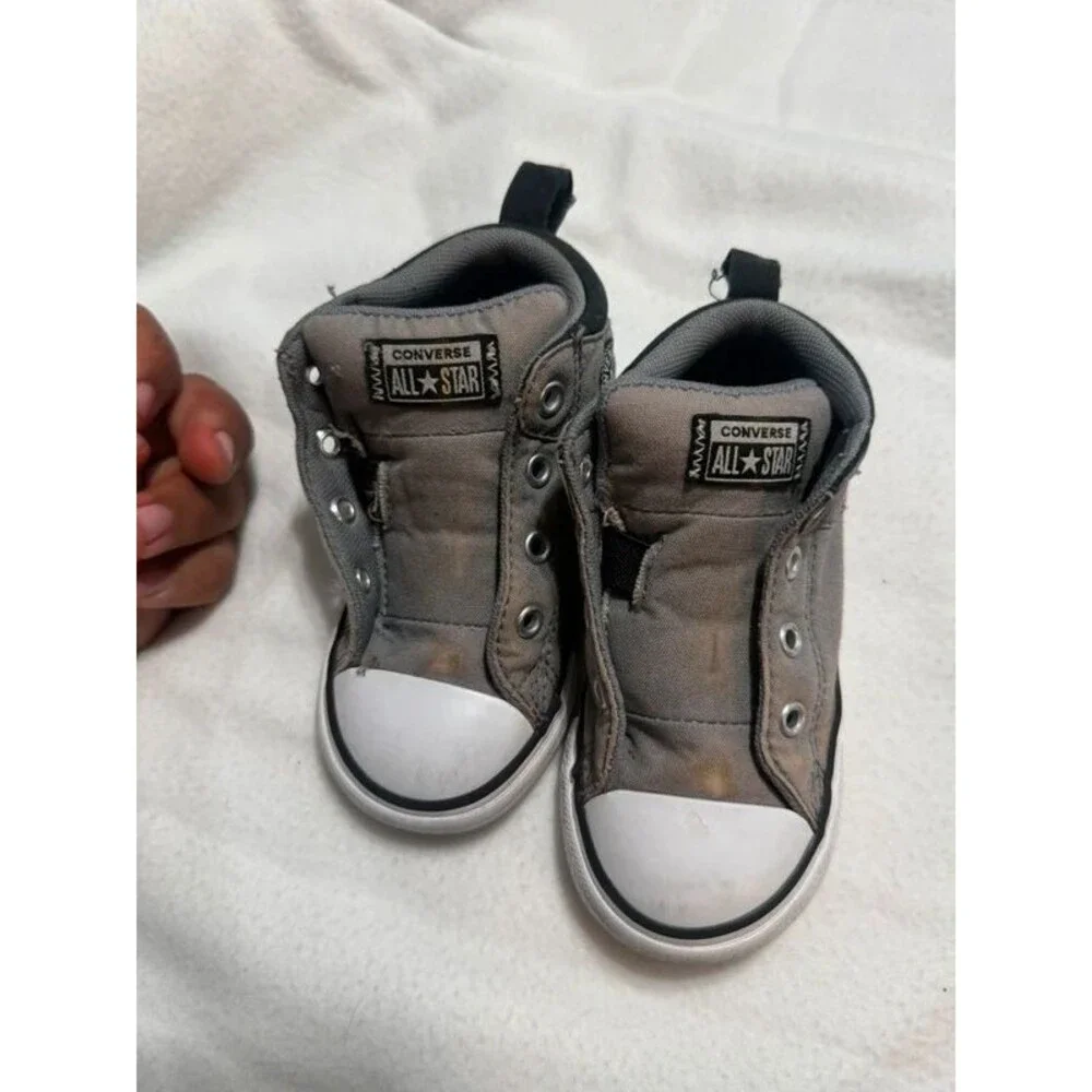 Male infant Converse sneakers size 8